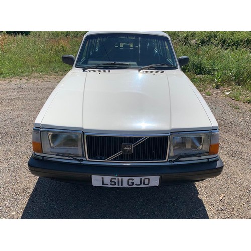 174 - 1993 VOLVO 240 SE ESTATE
REGISTRATION NO: L511 GJO