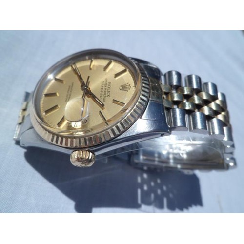 22 - A ROLEX OYSTER PERPETUAL DATEJUST