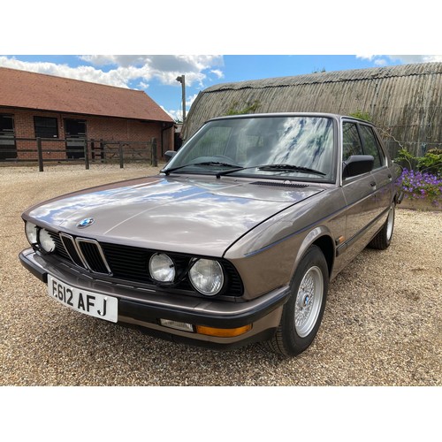 133 - 1988 BMW E28 525 E AUTOMATIC
REGISTRATION NO:E612 AFJ