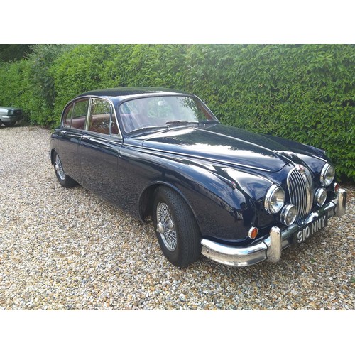 131 - 1960 JAGUAR MK II 3.8 MANUAL
REGISTRATION NO: 910 NMY