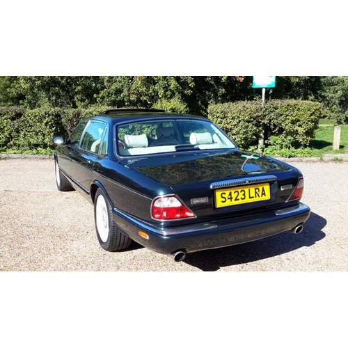 144 - 1998 DAIMLER SUPER V8 SUPERCHARGED
REGISTRATION NO: S423 LRA