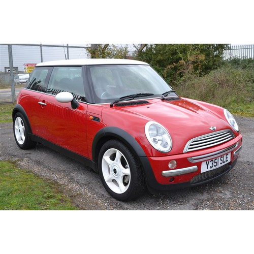 140 - 2001 MINI COOPER
Registration No: Y351 SLE