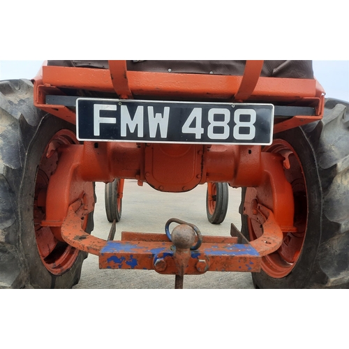 136 - 1948 ALLIS CHALMERS MODEL B
Registration No: FMW 488