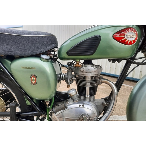 104 - 1961 BSA C15
Registration No: 204 XVY