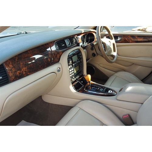 143 - 2004 JAGUAR XJ6 V6 AUTO
Registration No: PL04MXW