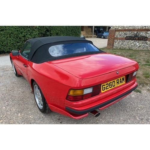 141 - 1990 PORSCHE 944 CABRIOLET
Registration No: G260 RAM