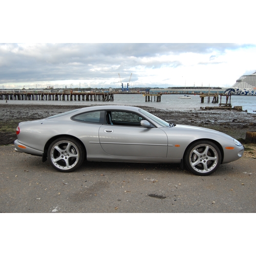 113 - 2000 JAGUAR XKR SILVERSTONE
Registration No: W465YBD