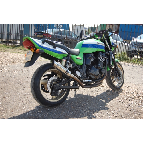 103 - 2007 KAWASAKI ZRX1200R EDDIE LAWSON REPLICA COLOURS
Registration No: HX07MUU