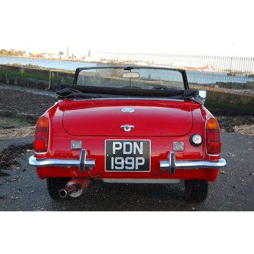 105 - 1976 MG MIDGET
Registration No: PDN199P