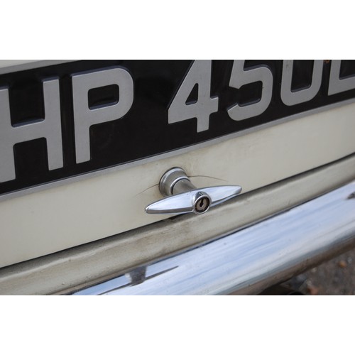 111 - 1966 TRIUMPH TR 4 A IRS
Registration No: HHP450D