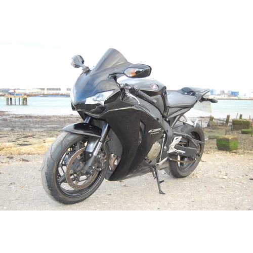 104 - 2008 HONDA CBR 1000RR8 FIREBLADE
Registration No: KU08YDH