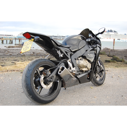 104 - 2008 HONDA CBR 1000RR8 FIREBLADE
Registration No: KU08YDH