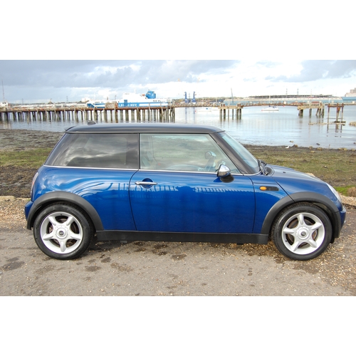 137 - 2004 MINI COOPER
Registration No: FN04VDY