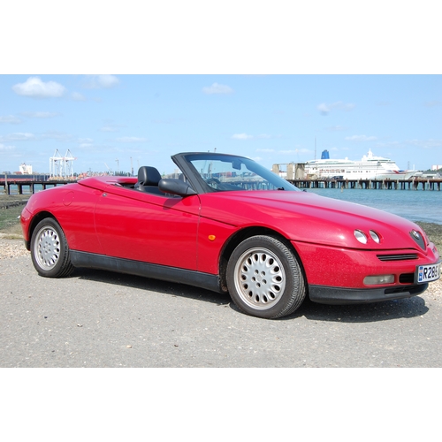 106 - 1997 ALFA ROMEO SPIDER 2.0
Registration No: R285OAY