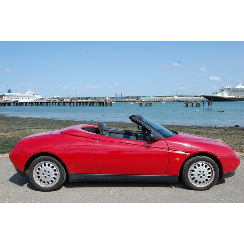 106 - 1997 ALFA ROMEO SPIDER 2.0
Registration No: R285OAY