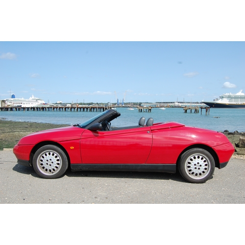 106 - 1997 ALFA ROMEO SPIDER 2.0
Registration No: R285OAY