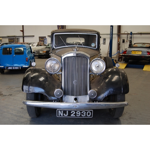 120 - 1934 HUMBER SNIPE
Registration No: NJ2930