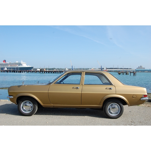 116 - 1971 VAUXHALL VIVA HC
Registration No: SCE867K