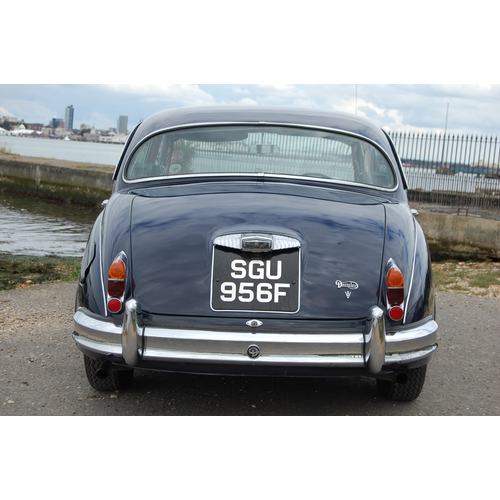 125 - 1968 DAIMLER 250 V8
Registration No: SGU956F