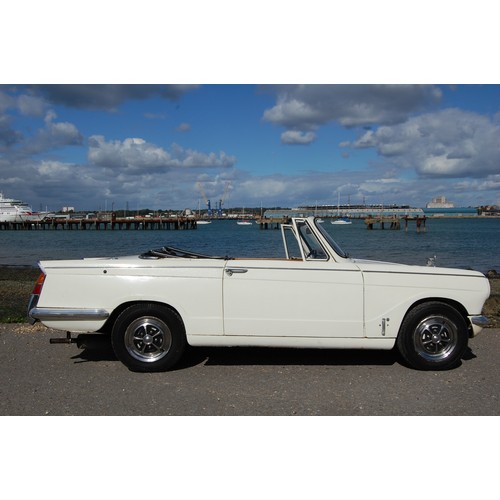 123 - 1967 TRIUMPH 2 LITRE VITESSE
Registration No: XTU555F