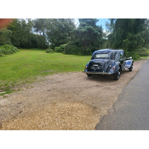 123 - 1955 Citroen Traction Avant Normale
Registration No: KSK176