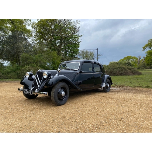 123 - 1955 Citroen Traction Avant Normale
Registration No: KSK176