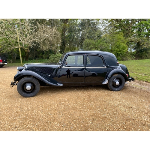 123 - 1955 Citroen Traction Avant Normale
Registration No: KSK176