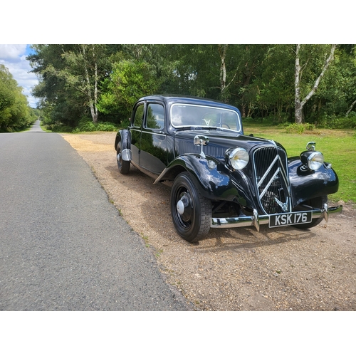 123 - 1955 Citroen Traction Avant Normale
Registration No: KSK176