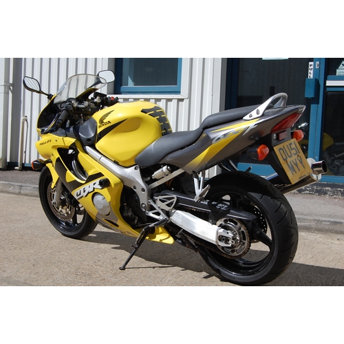 117 - 2001 HONDA CBR600F
Registration No: OU51MYY