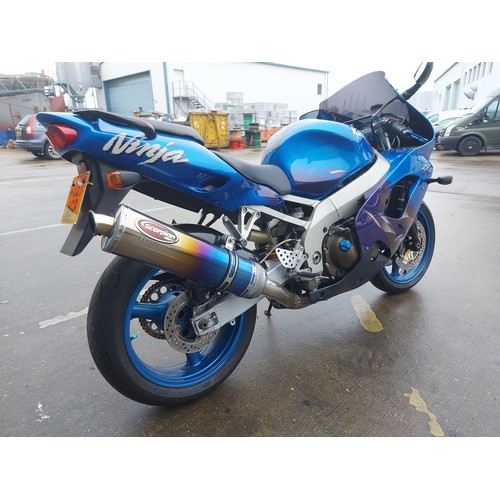 120 - 1999 Kawasaki ZX900
Registration No: T767AGP