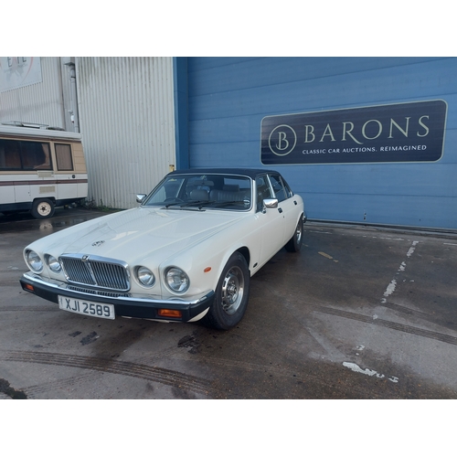 119 - 1985 JAGUAR XJ6 CONVERTIBLE MANUAL 
Registration No: XJI2589