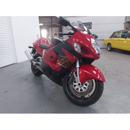 130 - 1999 SUZUKI GSX 1300 RX
Registration No: V109JEG