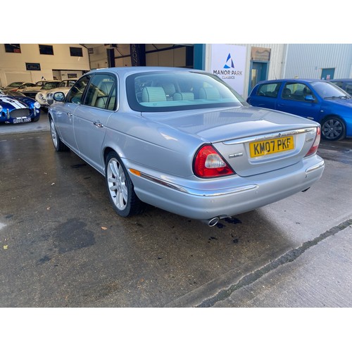 137 - 2007 JAGUAR SOVEREIGN 2.7
Registration No: KM07PKF