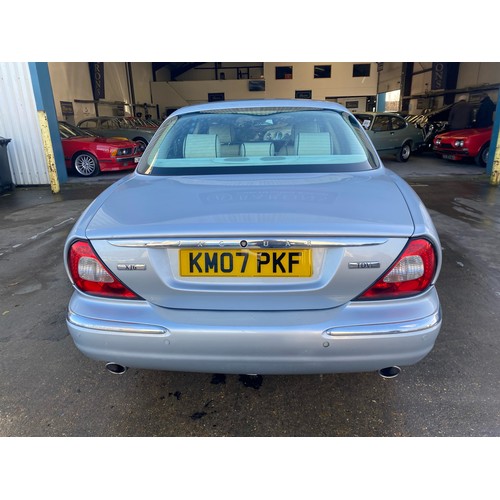 137 - 2007 JAGUAR SOVEREIGN 2.7
Registration No: KM07PKF