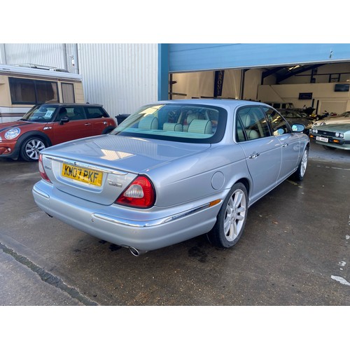 137 - 2007 JAGUAR SOVEREIGN 2.7
Registration No: KM07PKF