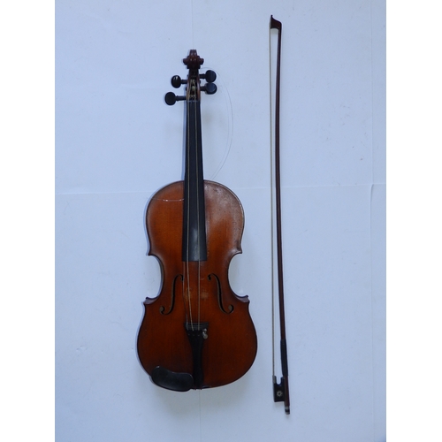 126 - An antique violin with bow in case, the violin having 14