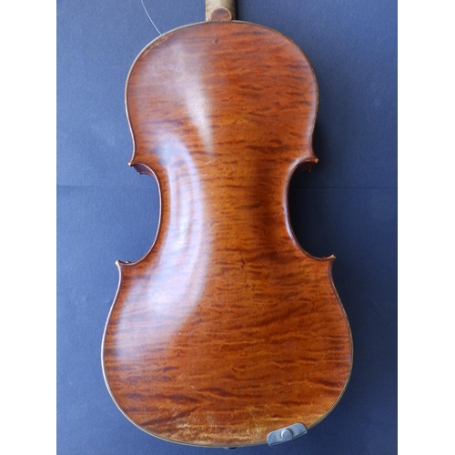 126 - An antique violin with bow in case, the violin having 14