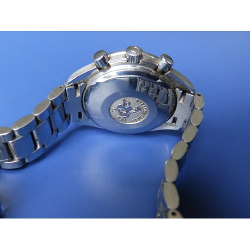 158 - A boxed gent's stainless steel Omega Speedmaster Automatic chronograph bracelet wrist watch, the sil... 