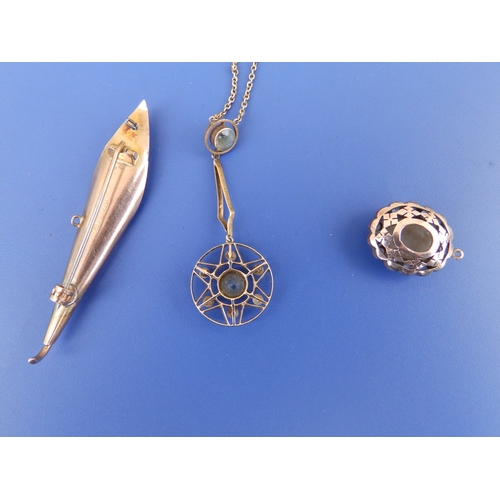 192 - A 9ct leaf brooch, a pendant necklace and an opal pendant. (3)