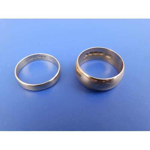 206 - Two 18ct gold wedding rings.