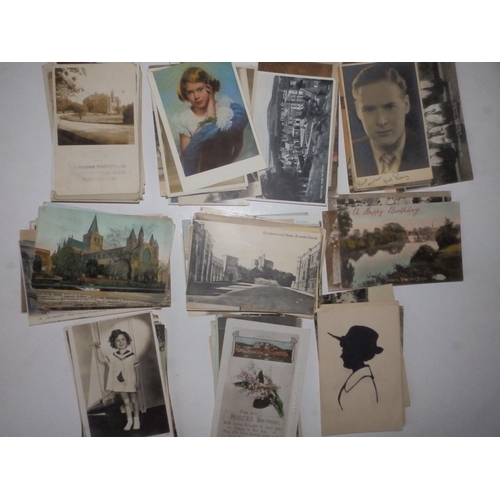 19 - Approximately 100 early 20thC postcards.