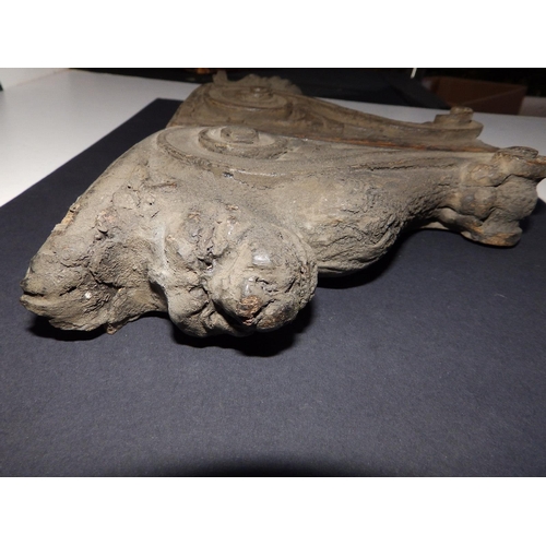 89 - A pair of antique carved oak corbels, believed to have been removed during the dismantling of the El... 