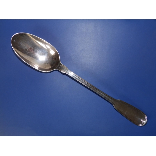 158 - A silver thread edge fiddle pattern serving spoon, 11.5