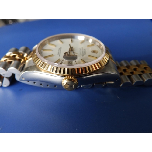 312 - A boxed gent's stainless steel & gold Rolex Datejust with cream dial & gold baton markers on Jubilee... 