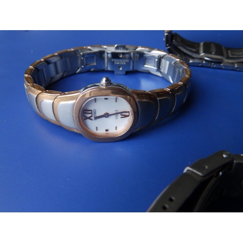 290 - A lady's stainless steel Seiko bracelet wrist watch and five other wrist watches. (6)