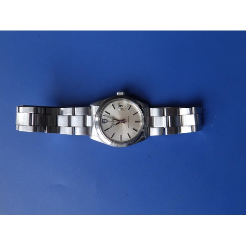 317 - A 1972 gent's stainless steel Tudor Oysterdate bracelet wrist watch, the silvered with centre second... 