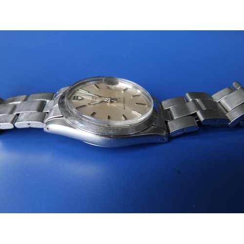 317 - A 1972 gent's stainless steel Tudor Oysterdate bracelet wrist watch, the silvered with centre second... 