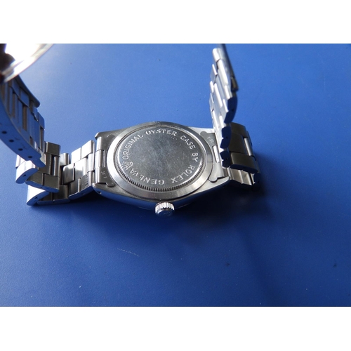 317 - A 1972 gent's stainless steel Tudor Oysterdate bracelet wrist watch, the silvered with centre second... 