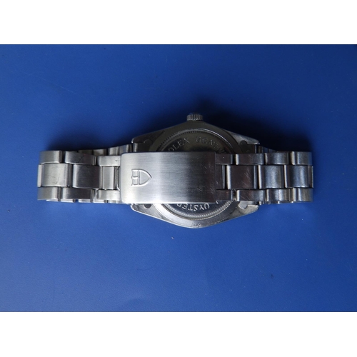 317 - A 1972 gent's stainless steel Tudor Oysterdate bracelet wrist watch, the silvered with centre second... 