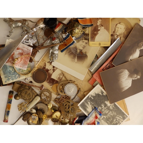 50b - A box containing collectors' items including some of military interest.